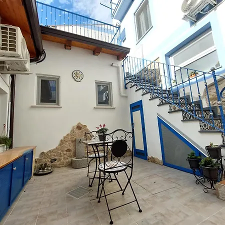 La Rosa Dei Venti Bed & Breakfast *
