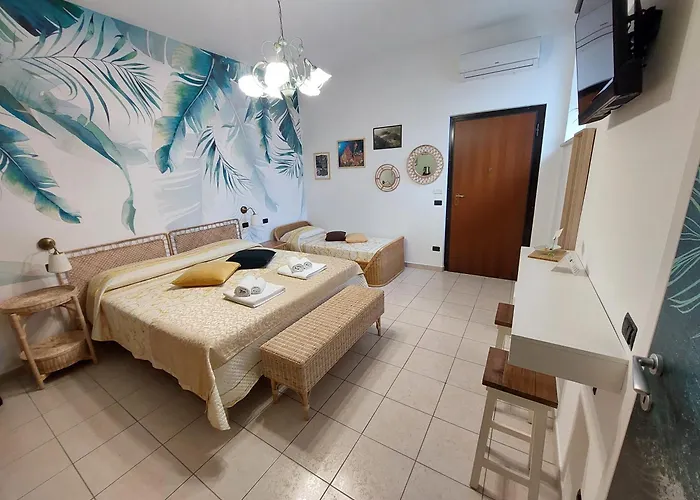 לינה וארוחת בוקר La Rosa Dei Venti מרינה די ג'ויוסה איוניקה