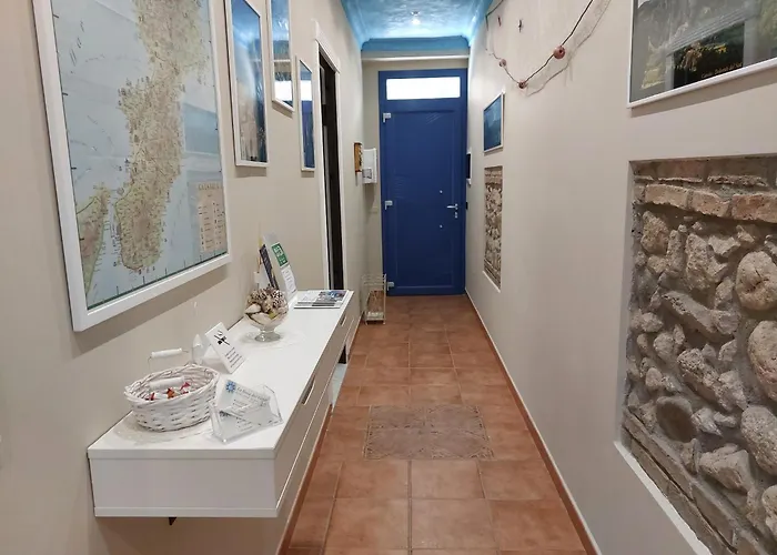 לינה וארוחת בוקר La Rosa Dei Venti מרינה די ג'ויוסה איוניקה